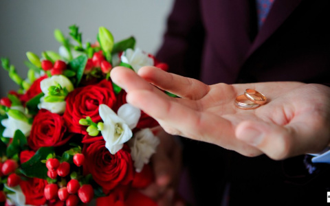 58 владимирских пар сыграют свадьбы в один и тот же день августа