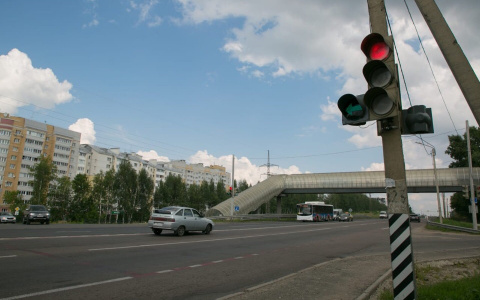 На повороте на "Веризино" заработали долгожданные светофоры