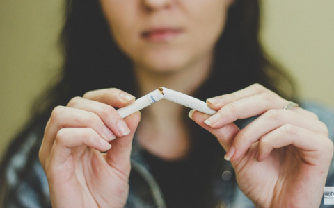 Владимирцам запрещают курить в креслах