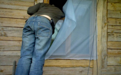 Житель Кольчугино "обчистил" дачный дом знакомого