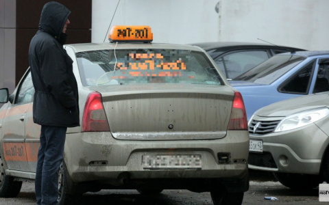 Пассажир заплатил за поездку в муромском такси 45 000 рублей