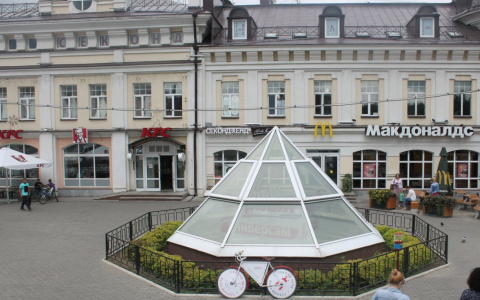 Сотрудница KFC: "Во время эвакуации не было паники, люди вели себя спокойно"