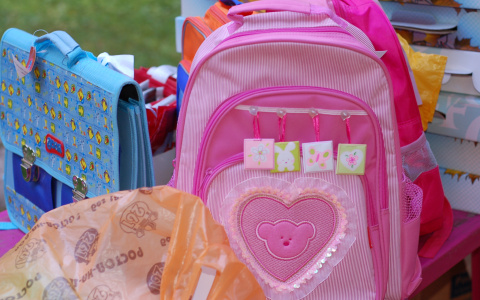 Роспотребнадзор дал рекомендации по выбору школьного рюкзака