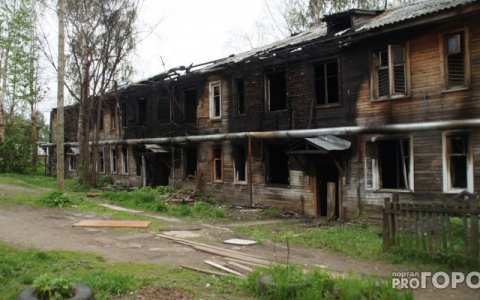 Прокуратура закрыла доступ в аварийное здание в Гороховецком районе