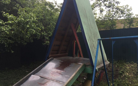 Во Владимире "управляшки" наказали за опасные детские площадки