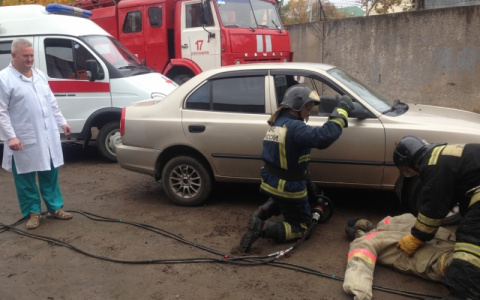 Владимирские спасатели отработали действия по спасению людей при ДТП