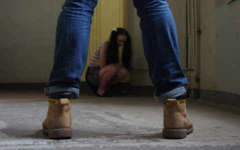 Тренер из Мурома несколько месяцев домогался до 12-летней девочки