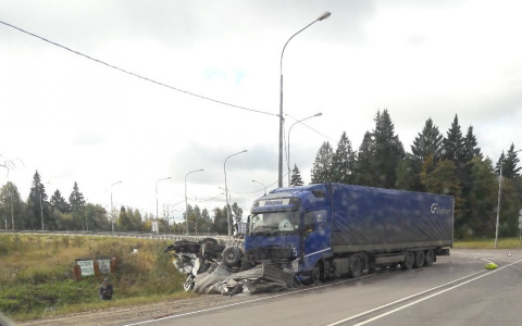 Смертельное ДТП под Александровом: фура разворотила ГАЗель