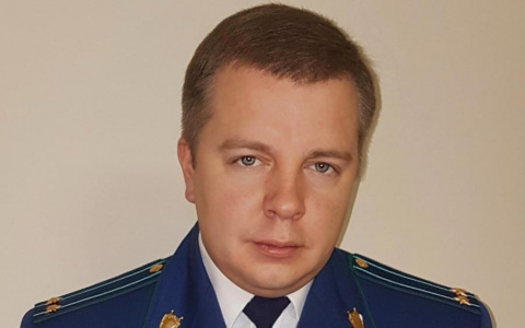 Подозреваемый во взятке прокурор не явился в суд во Владимире