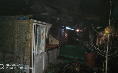 За ночь во Владимирской области сгорели баня и дача