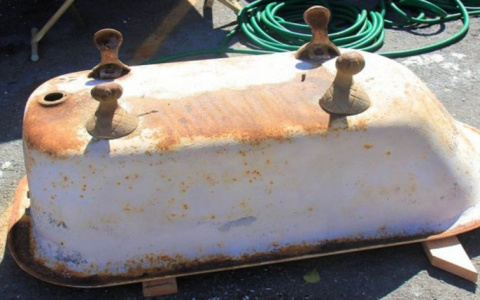 В Муроме безработный украл у бабушки ванну