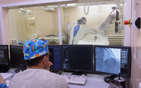 Владимирские врачи впервые удалили тромб из мозга через бедренную артерию