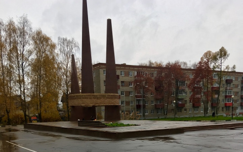 В Коврове любвеобильный узбек испортил монумент