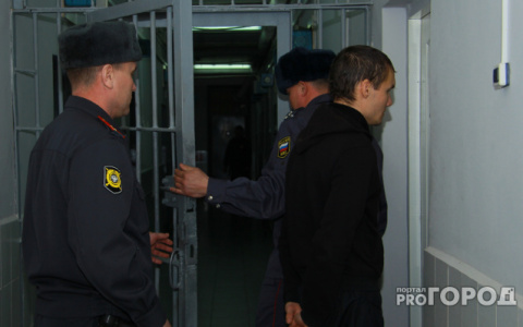 В Кольчугино посредник во взятке получил 3 года "строгача" и огромный штраф