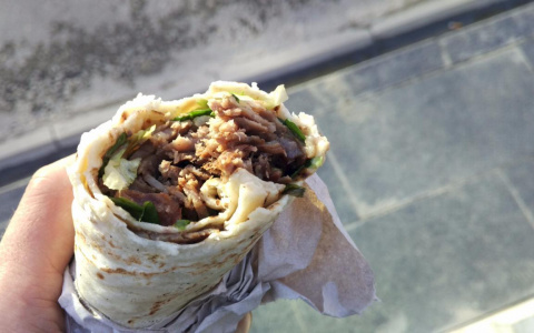 Муромский ларек с шаурмой закрыли из-за антисанитарии