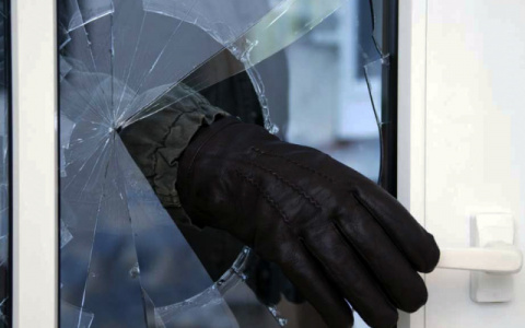 Нетрезвый вязниковец похитил в кафе первое, что попалось ему на глаза