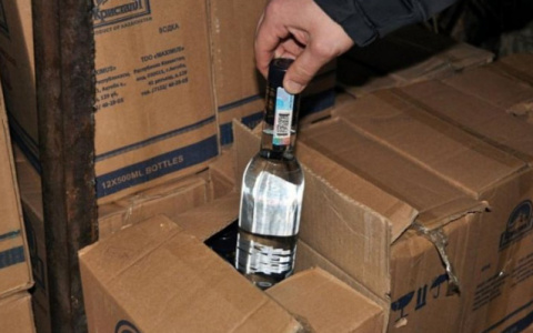 Во Владимире у мужчины в гараже нашли 1200 бутылок контрафактного алкоголя