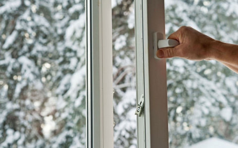 Узнайте, как сохранить тепло  зимой даже во время ремонта