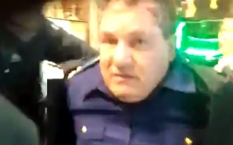 Владимирец переоделся в правоохранителя и украл крупную сумму