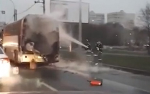 Пассажирский автобус из Владимирской области сгорел в Москве
