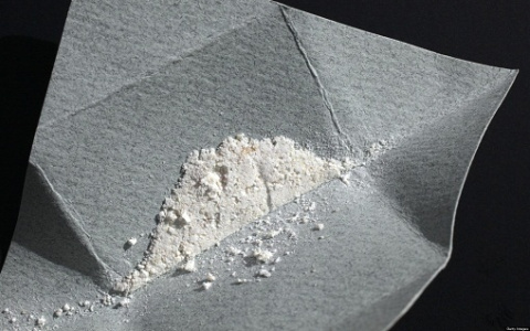 В Лакинске мужчина забрал сверток с наркотиками из тайника и попался