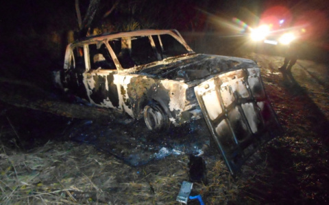 Парень угнал машину, попал в дтп, сжег автомобиль, но потерпел фиаско