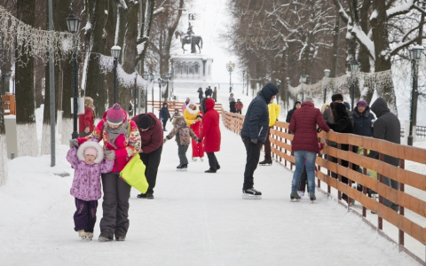 Владимирцев и туристов зовут на главный городской каток