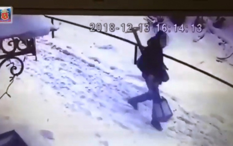 Задержан владимирский воришка, укравший декоративный фонарный столб (видео)