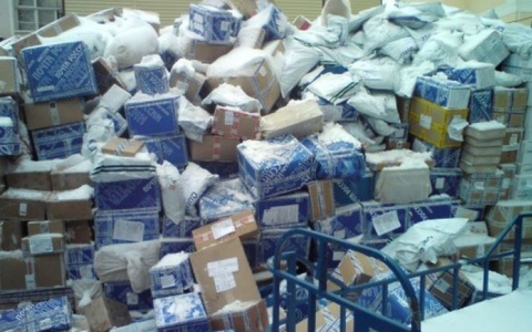 Бедность подтолкнула мужчин воровать посылки на почте, где они работали