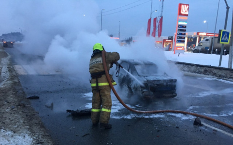 ДТП в Вязниковском районе: автомобиль воспламенился после удара