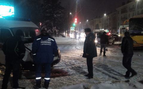 Во Владимире автобус столкнулся с машиной "скорой помощи"