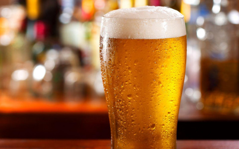 Никаких "полторашек": владимирцы в шоке от новых правил продажи пива