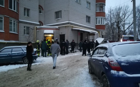 Взрыв во Владимире: эвакуированы три подъезда, есть пострадавшие