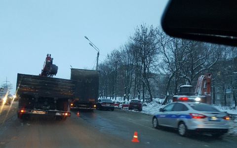 ДТП на Лакина: собралась внушительная пробка