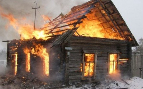 Владимирец случайно спалил дачу под Собинкой, пока грабил её