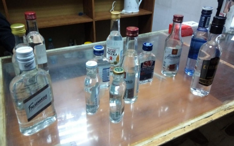 Возле рынка "Флора" во Владимире прокуратура обнаружила контрафактную водку