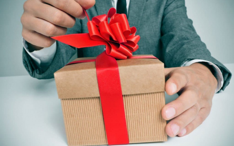 Выбираем подарки к 23 февраля: где найти самые интересные варианты?