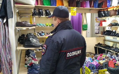 Под Петушками обнаружили поддельный "Nike" и "Adidas"