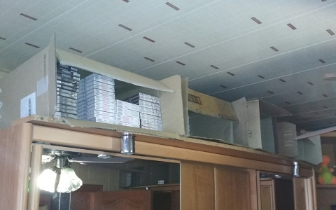 Двое муромлян организовали склад нелегальной продукции прямо у себя в квартире