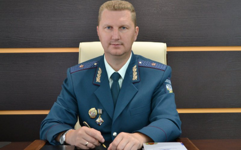 Признал вину: экс-начальник владимирской налоговой брал золотом и деньгами