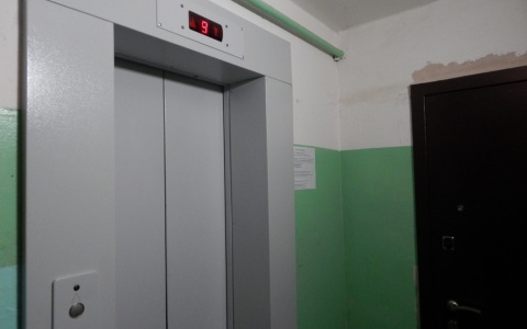 Ковровчанка обокрала 10-летнего парня в лифте, чтобы опохмелиться