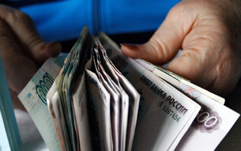 Жители Владимирской области легко дают другу деньги в долг до зарплаты