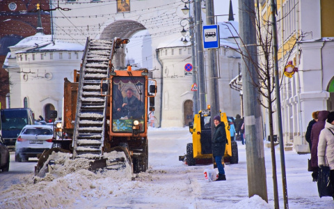 Мэрия отчитала управляющие компании Владимира за обилие снега во дворах