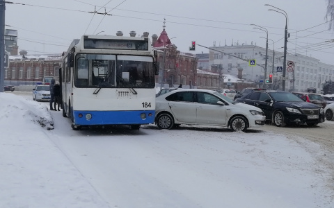 За сутки во Владимире произошло множество аварий