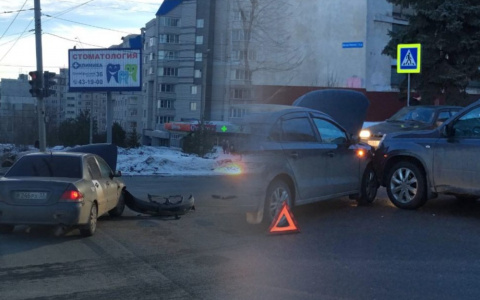 Во Владимире произошло 2 ДТП: на Диктора Левитана и Верхней Дуброве