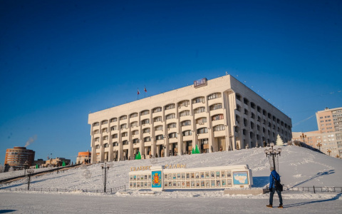 Сипягин приглашает желающих на должности директоров департаментов