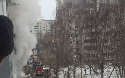 Пожар в многоквартирном доме в Коврове попал на видео