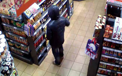 Житель Гусь-Хрустального воровал из магазинов товары и продавал их