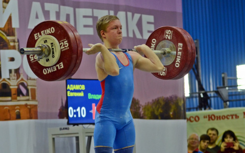 Тяжелоатлет из Владимира взял и "золото", и "серебро" на первенстве России