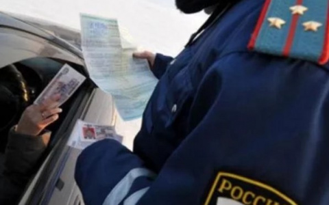 Житель Суздаля неудачно дал взятку сотрудникам ГИБДД